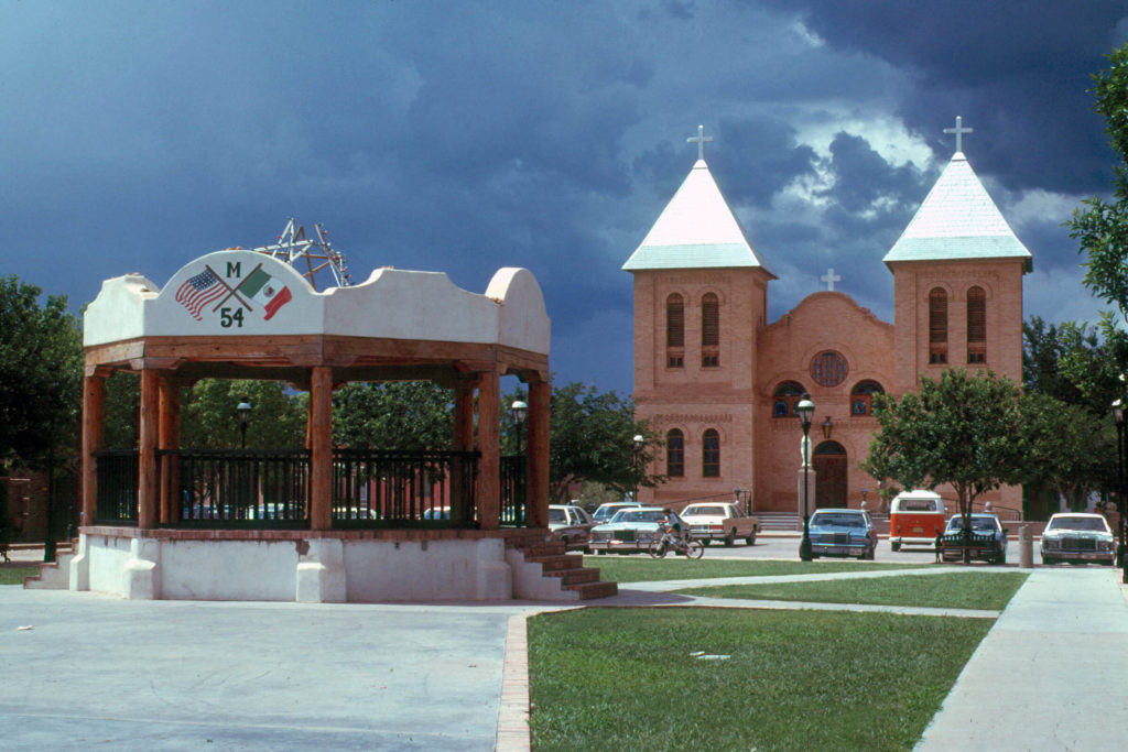 things-to-do-in-las-cruces-at-night-cuethat