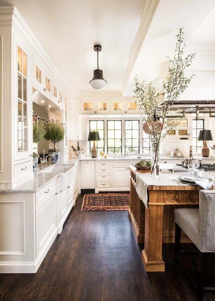 Beautiful White Farmhouse Kitchen
