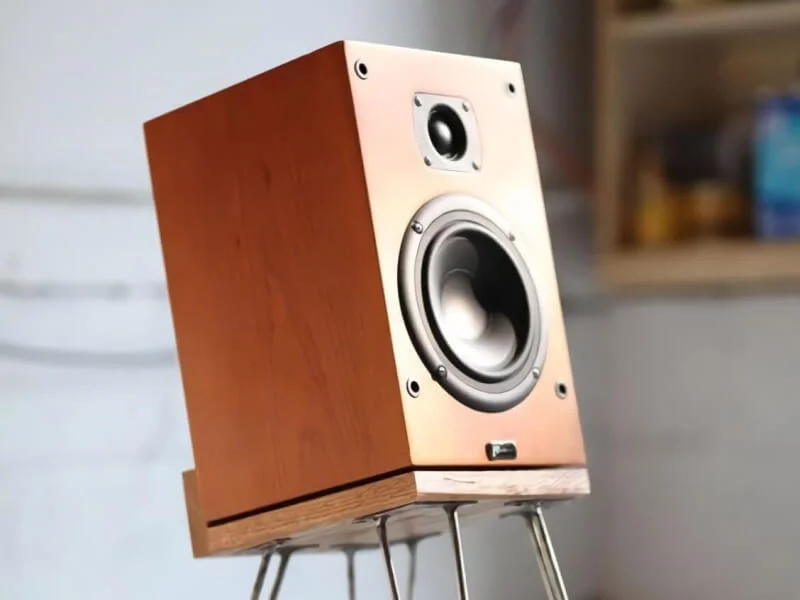 DIY-Speaker-Stands-Ideas