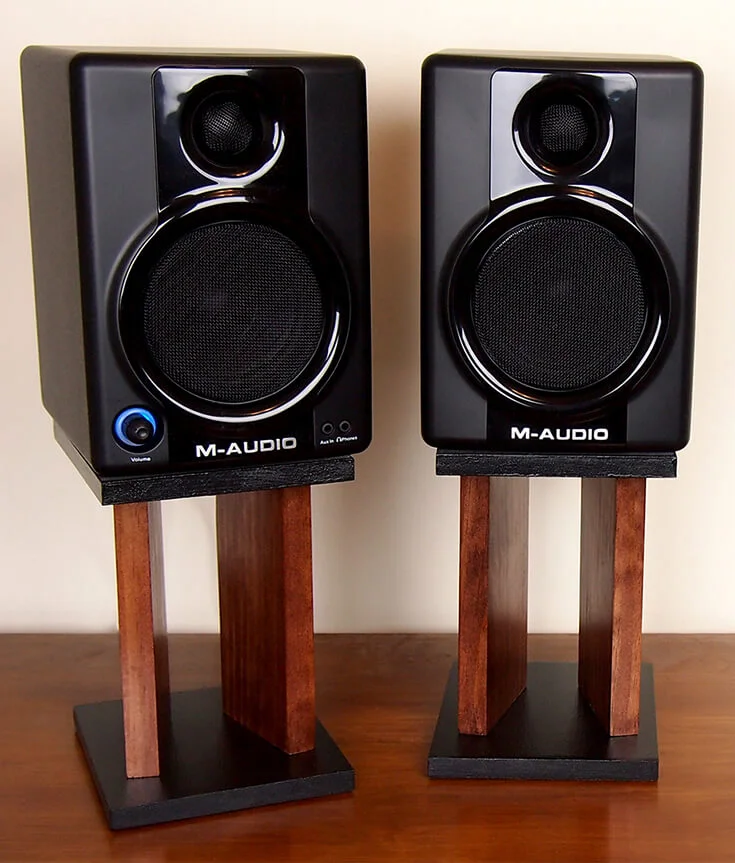 Wooden-Polished-DIY-Plant-Stand