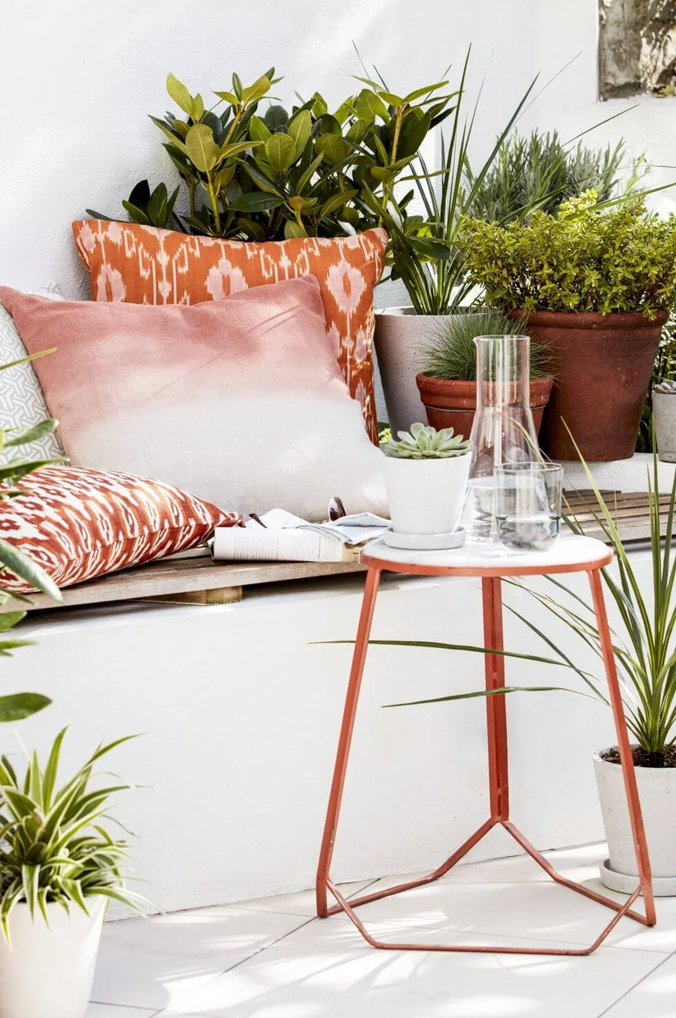 Reading Nook for sun room design